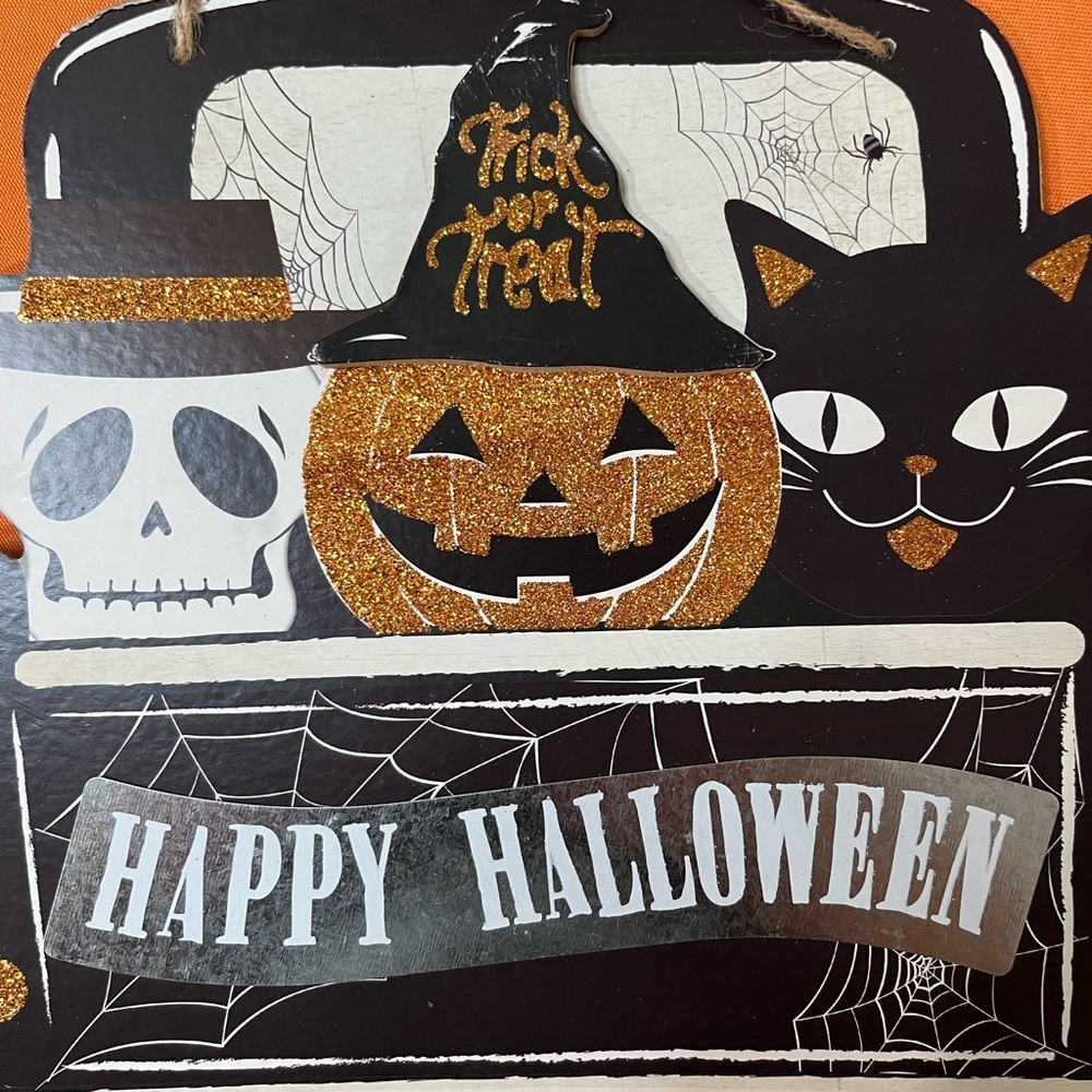 6/$25 Halloween Wall Decor Set - Picture 12 of 16